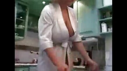 çok yuvarlak lesbiyen sex porno vrouw neukt haar jonge vriend bir araya geldi