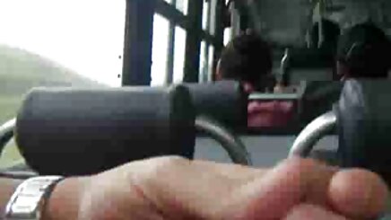 Görünüm anne oynama hot lezbiyen sex ile bir flaccid horoz oral seks,