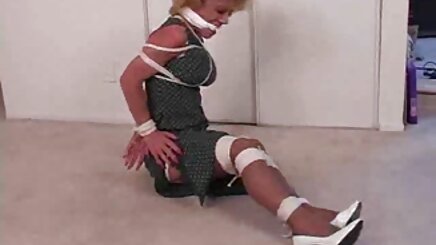 Sierra Nicole ve arkadaşı çok büyük lezbiyen porno videoları