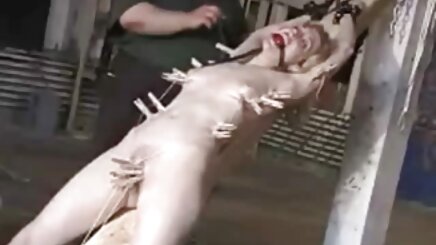 Kurt sert lezbiyen porno saldırıyor.