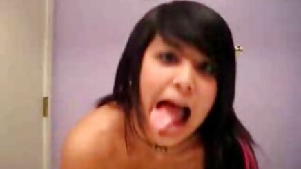 Mümkün olduğu kadar onun horoz sopa lezbiyen sex video